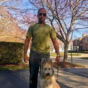 Meet your Posher, Charles